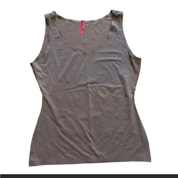 Spanx Microfiber Tan Lightweight Breathable Non-Compression Shaper Tank Top XL - Picture 1 of 11